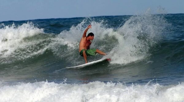 Albufeira surfing